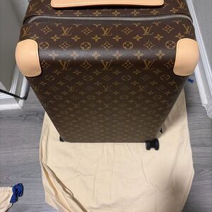 Louis Vuitton LV Monogram Horizon 55 Suitcase in Brown and Tan
